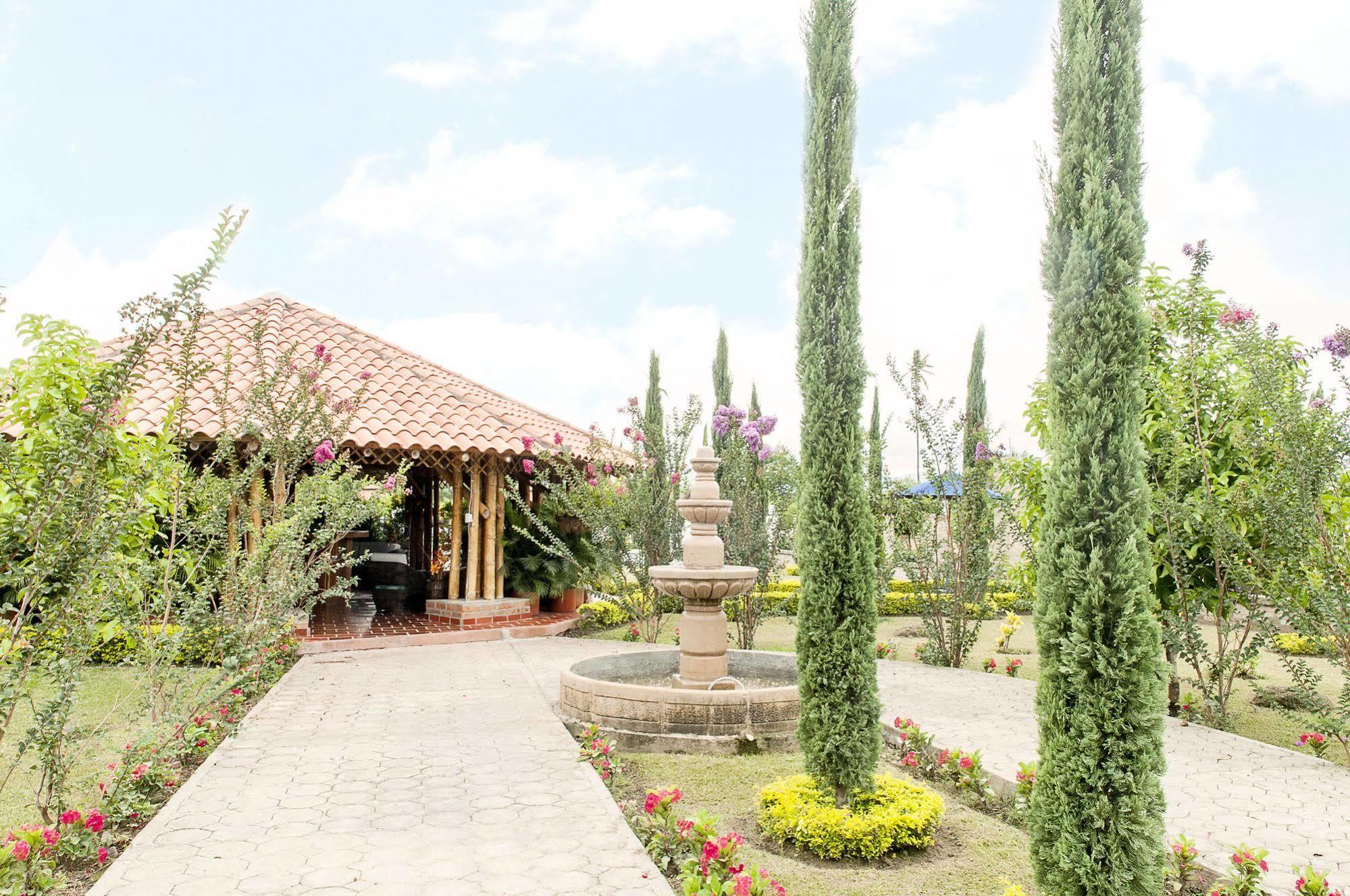 Hotel Campestre Tardes Calenas Yumbo Exteriör bild